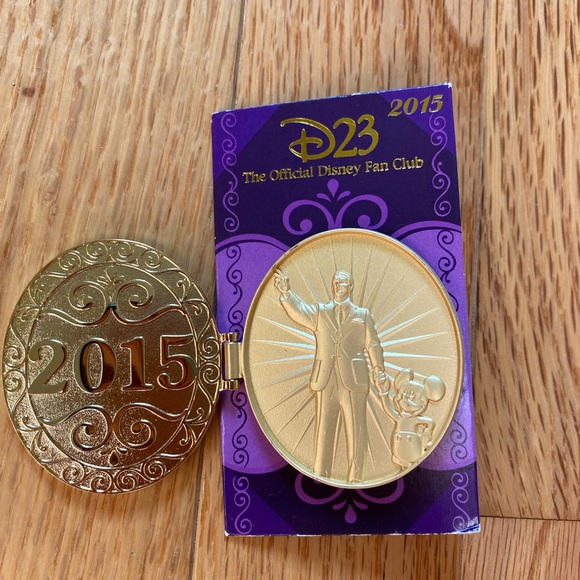 D23 2015 Hinged pin - Picture 2 of 4